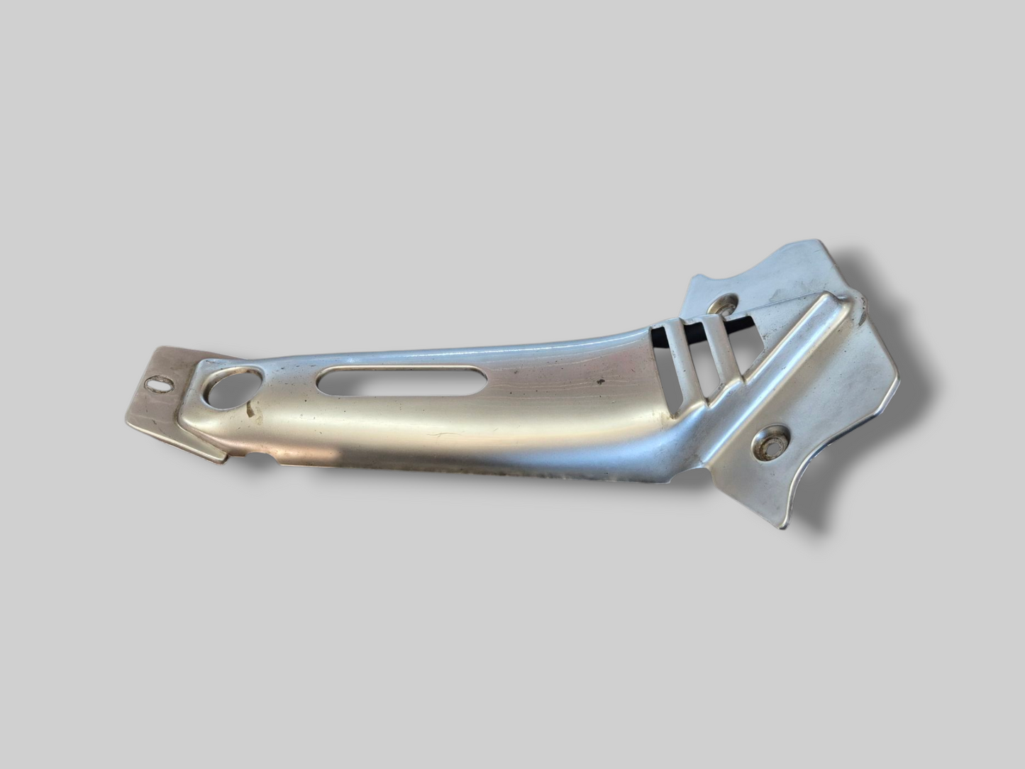 VOORKOELER RADIATOR SPOILER KUIP ZILVER AP8138579 Aprilia RSV Mille 98-03 / Tuono 02-05 