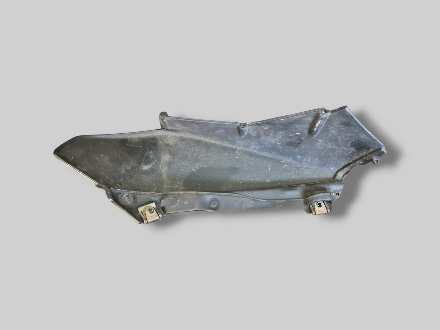 RECHTERKANT BUITENLUCHTINLAATKANAAL NEP CARBON GEDIPPT AP8139416 Aprilia RSV Mille 1998-2003 