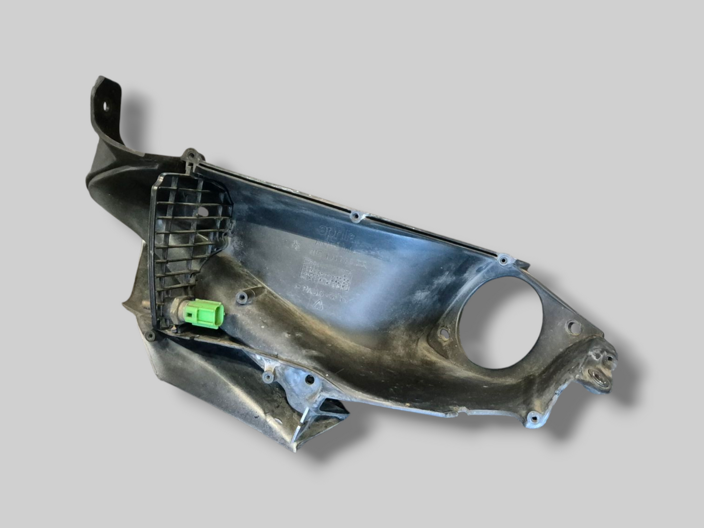 LINKSE INTERNE LUCHTKANAALKUIP, MAT ZWART AP8149278 Aprilia RSV Mille 98-03 