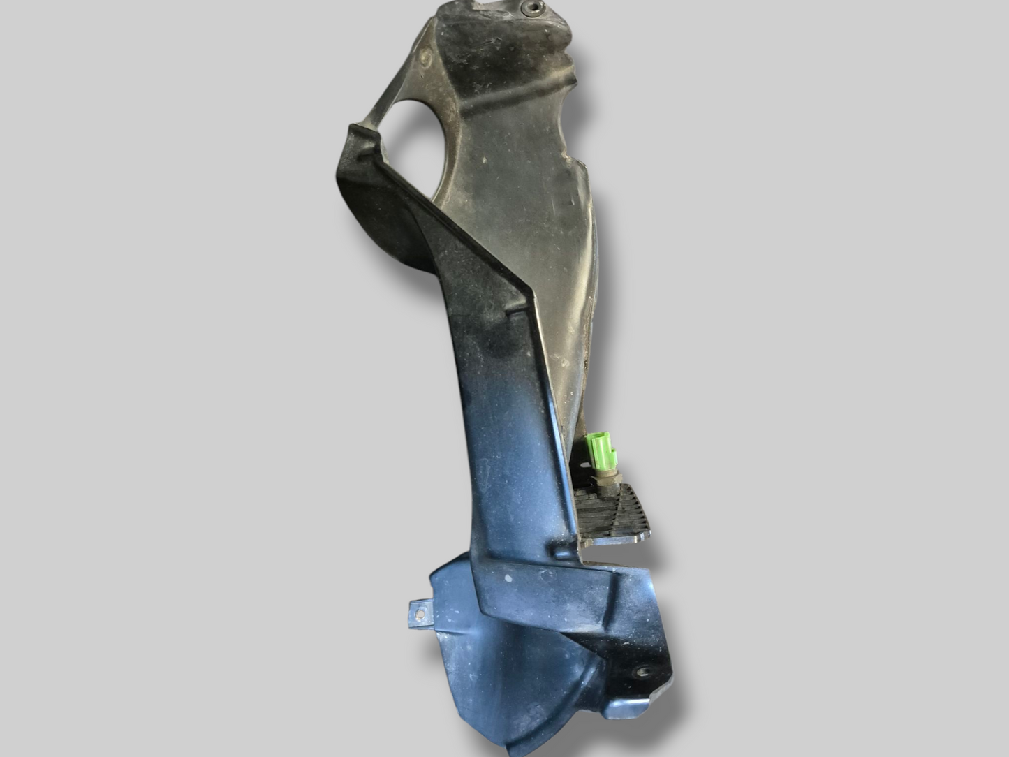 LINKSE INTERNE LUCHTKANAALKUIP, MAT ZWART AP8149278 Aprilia RSV Mille 98-03 