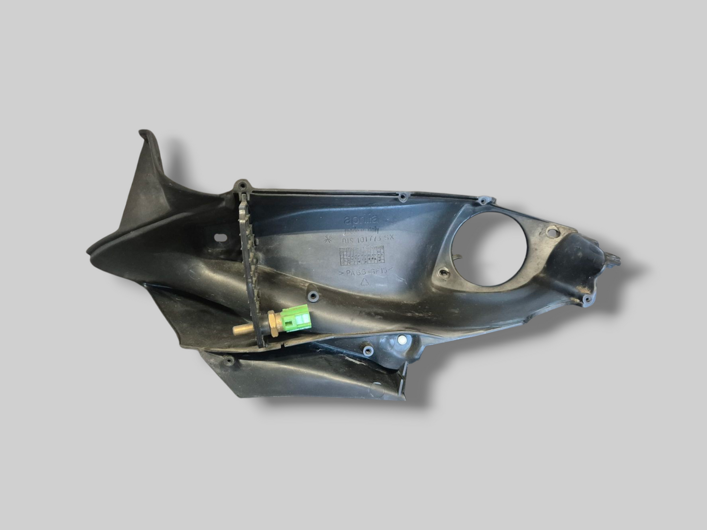LEFT-HAND INTERNAL AIR DUCT FAIRING, MATT BLACK AP8149278 Aprilia RSV Mille 98-03 (Copy)