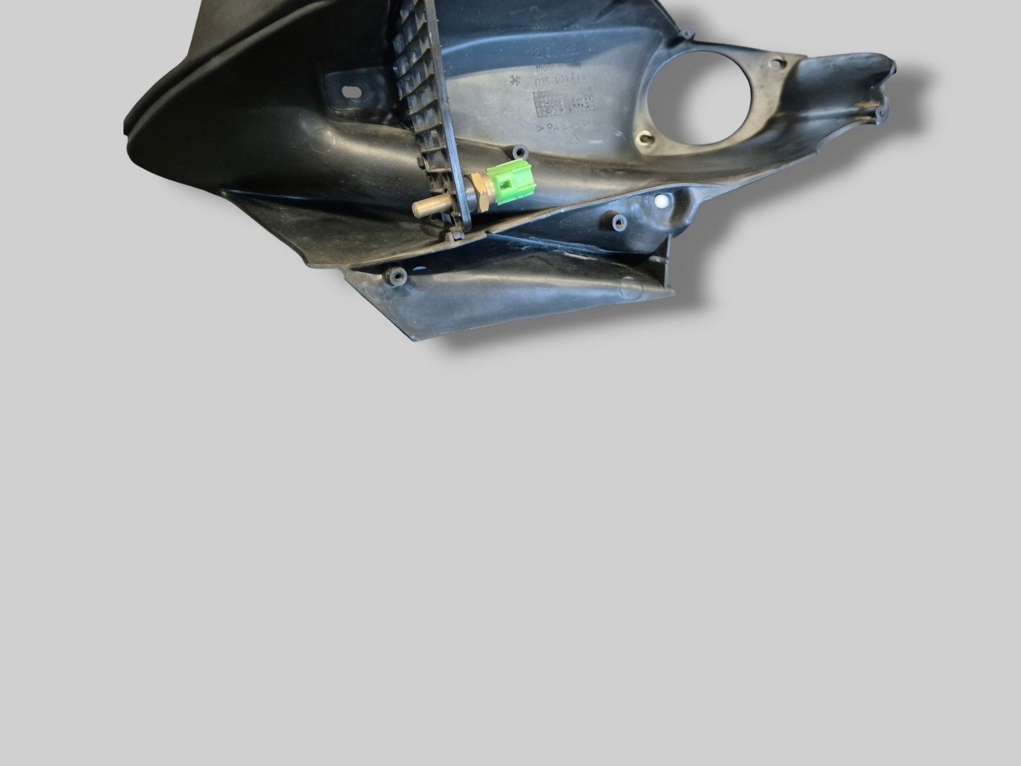 LEFT-HAND INTERNAL AIR DUCT FAIRING, MATT BLACK AP8149278 Aprilia RSV Mille 98-03 (Copy)