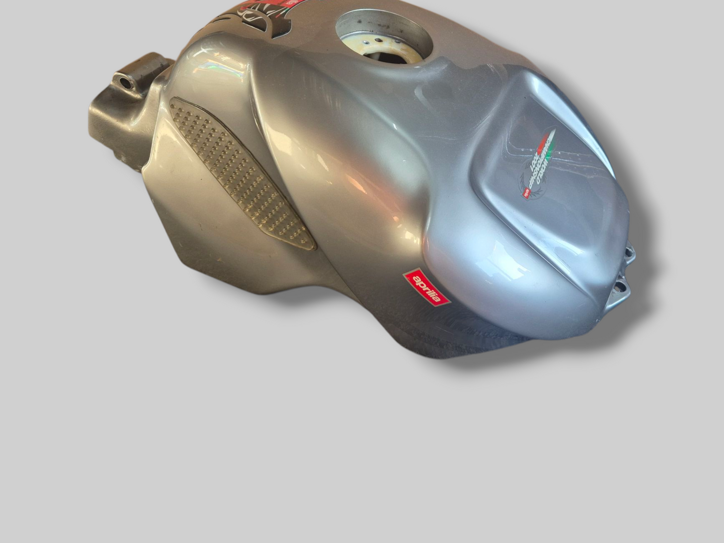 BRANDSTOFTANK WARM ROOD TUONO AP8168218 Aprilia RSV Mille 01-03 / Tuono 02-05 
