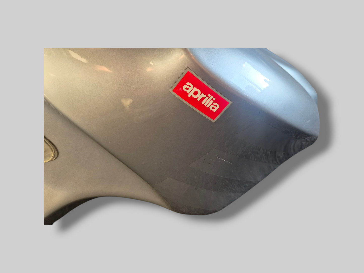 BRANDSTOFTANK WARM ROOD TUONO AP8168218 Aprilia RSV Mille 01-03 / Tuono 02-05 