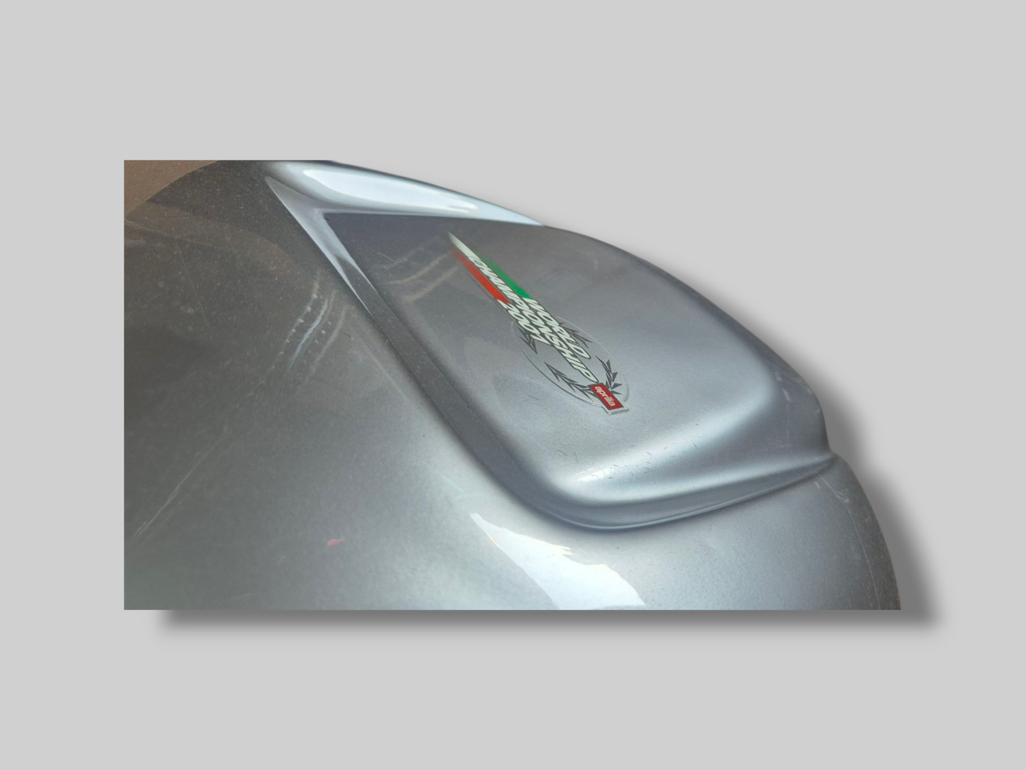 BRANDSTOFTANK WARM ROOD TUONO AP8168218 Aprilia RSV Mille 01-03 / Tuono 02-05 