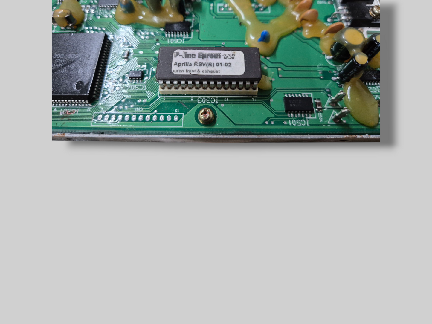 ENGINE CONTROL UNIT ECU AP0265671 WITH FRONT & OPEN EXHAUST EPROM Aprilia RSV Mille 98-03 / Tuono 02-05