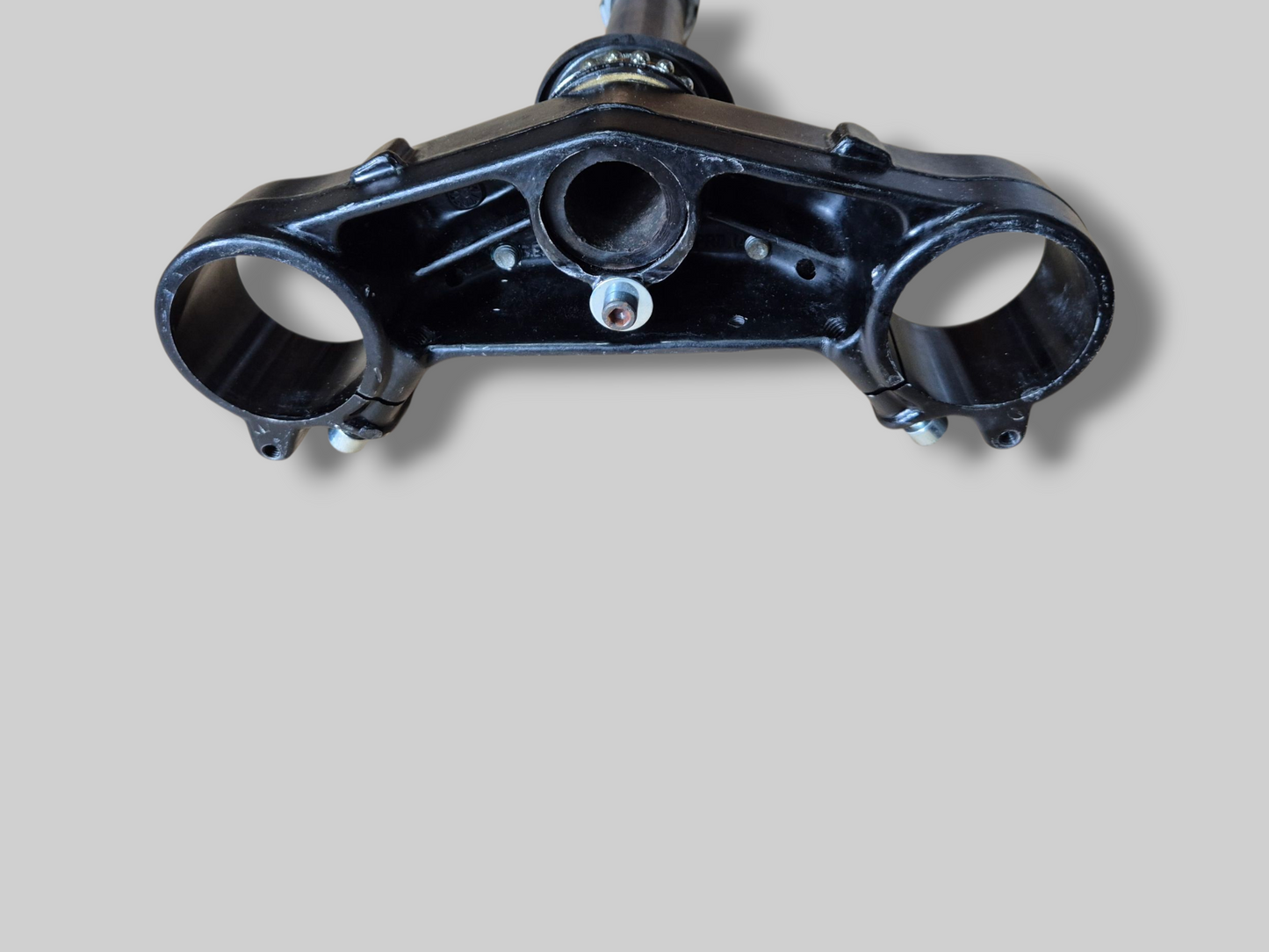 LOWER TRIPLE CLAMP STEM BASE [FOR OHLINS FORKS] AP8123928 Aprilia RSV Mille 98-03 / Tuono 02-05