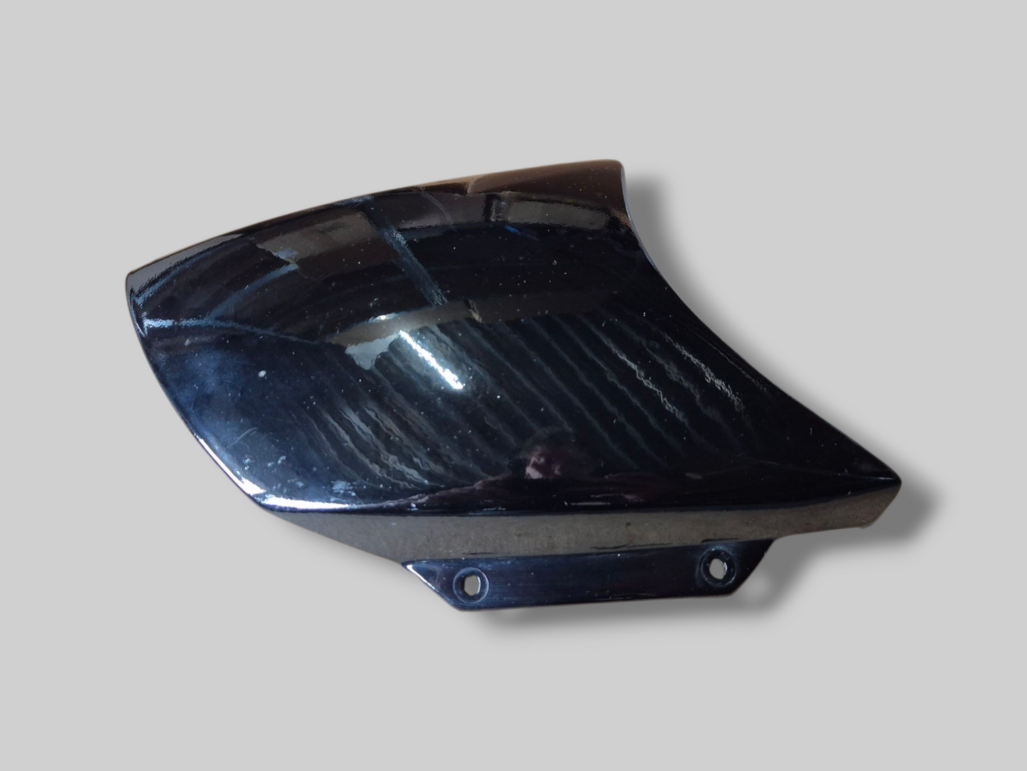 RIGHT-HAND SIDE AIR DUCT BAFFLE FRONT BLACK AP8168430 Aprilia RSV Mille 01-03