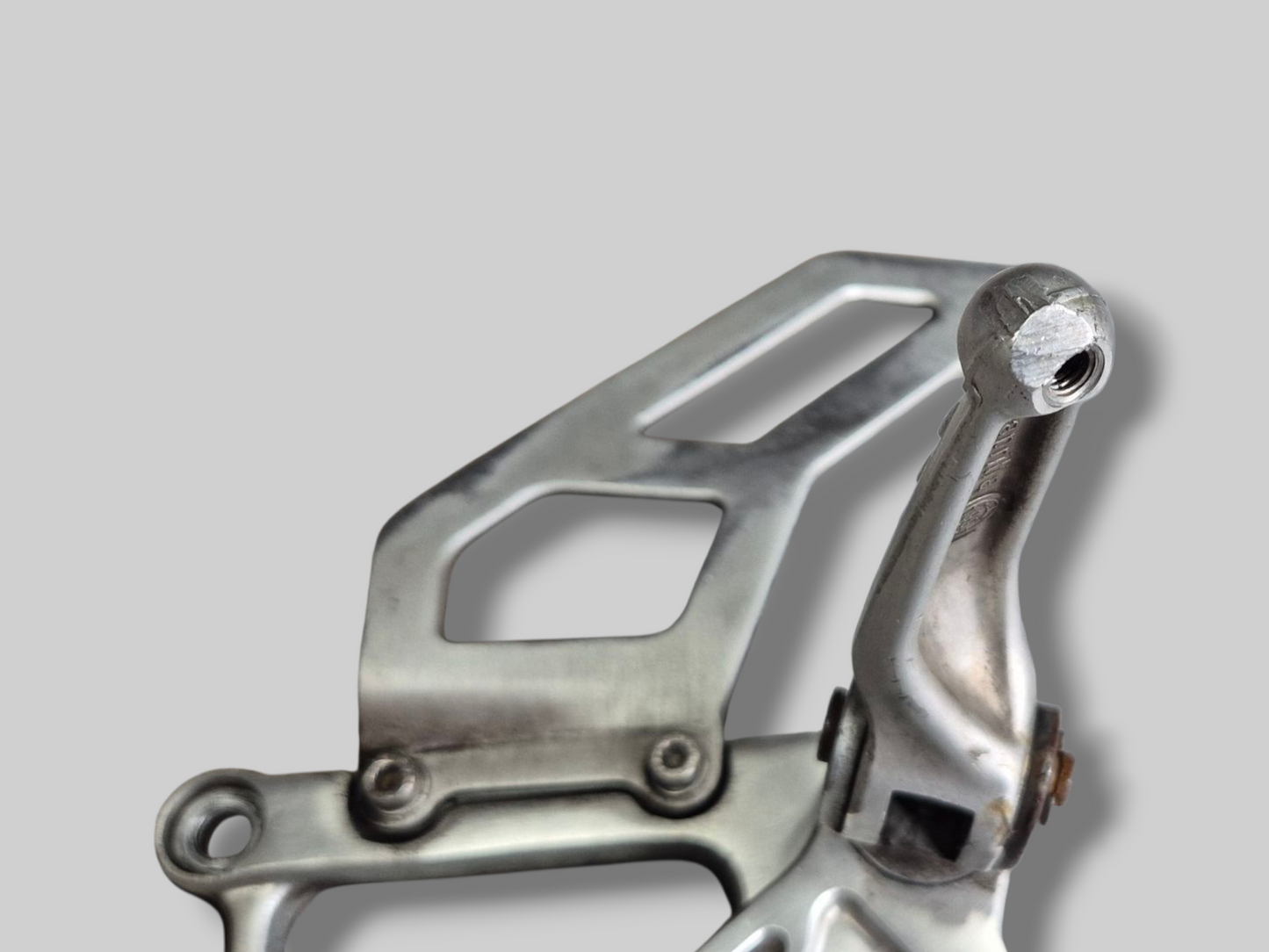 LEFT-HAND SIDE FOOTREST REARSET COMPLETE AP8134594 Aprilia SL1000 Falco 2000-2003