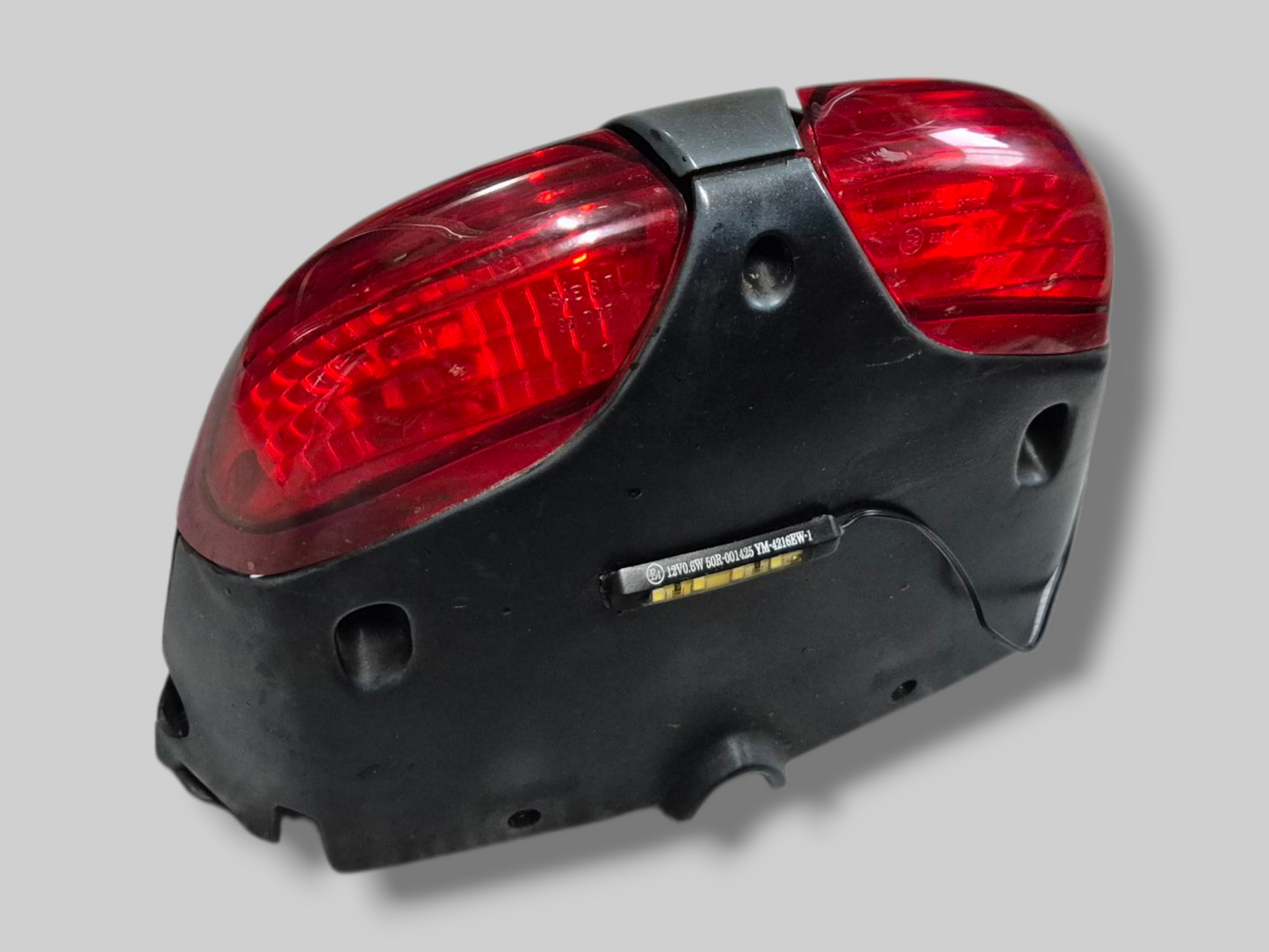 TAIL LIGHT AP8124395 Aprilia SL1000 Falco 2000-2003