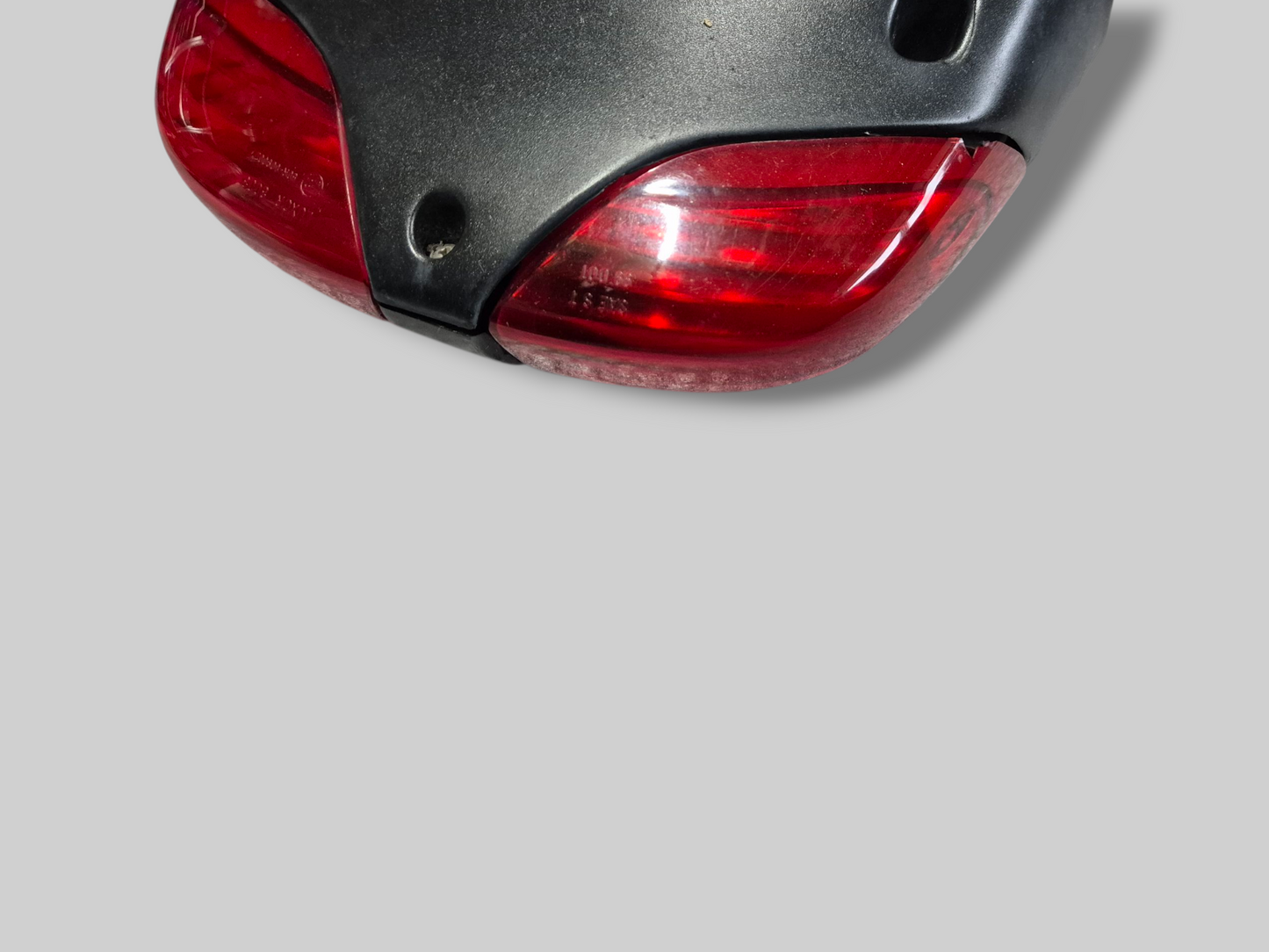 TAIL LIGHT AP8124395 Aprilia SL1000 Falco 2000-2003