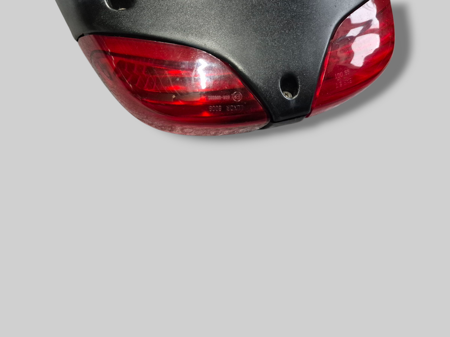 TAIL LIGHT AP8124395 Aprilia SL1000 Falco 2000-2003