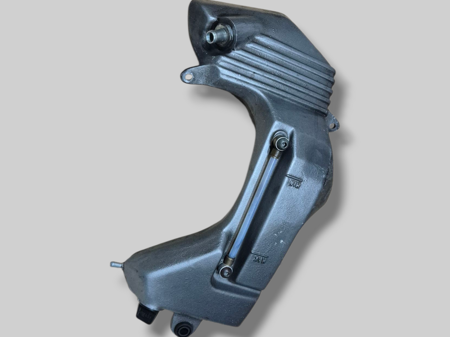 OLIETANKRESERVOIR AP8138558 Aprilia RSV Mille 98-03 / Tuono 02-05 