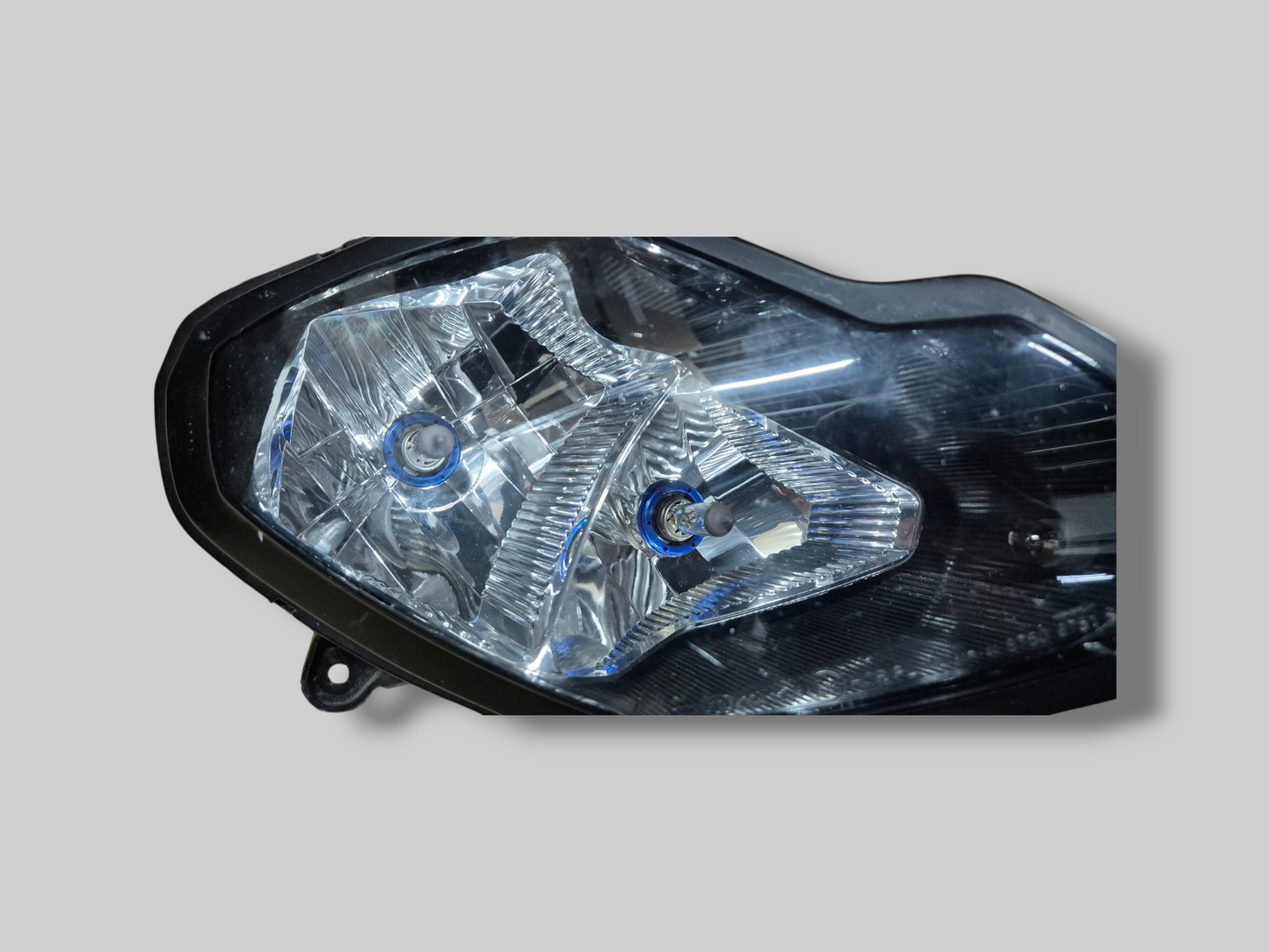 KOPLAMPEENHEID EU/USA AP8124262 Aprilia RSV Mille 1998-2000 