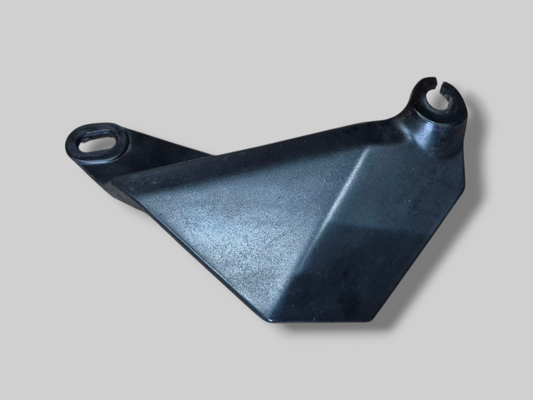 KETTINGGELEIDERPLAAT AP8144445 Aprilia RSV Mille 98-03 / Tuono 02-05 