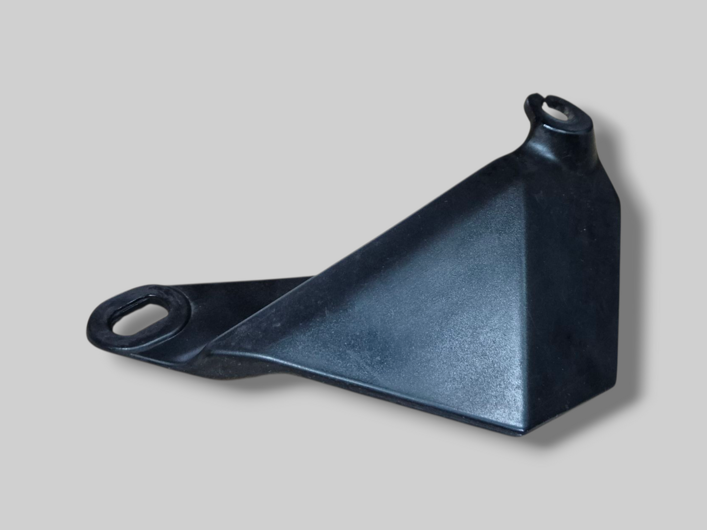 KETTINGGELEIDERPLAAT AP8144445 Aprilia RSV Mille 98-03 / Tuono 02-05 