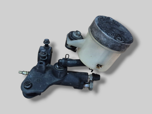 VOORREMPOMP HOOFDCILINDER AP8113969 Aprilia RSV Mille 98-03 / Tuono 02-05 