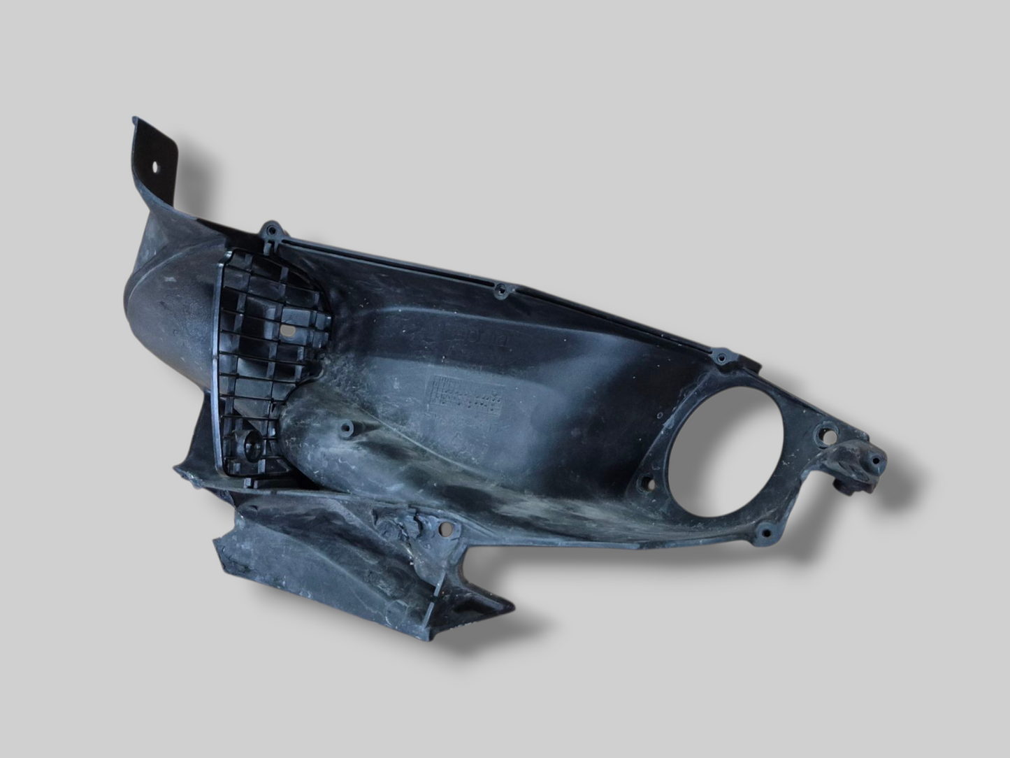 LINKSE INTERNE LUCHTKANAALKUIP, MAT ZWART AP8149278 Aprilia RSV Mille 98-03 