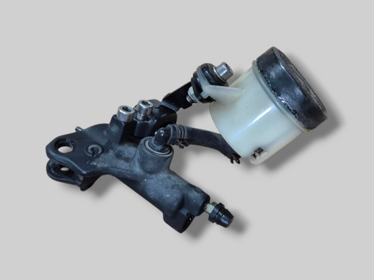VOORREMPOMP HOOFDCILINDER AP8113969 Aprilia RSV Mille 98-03 / Tuono 02-05 
