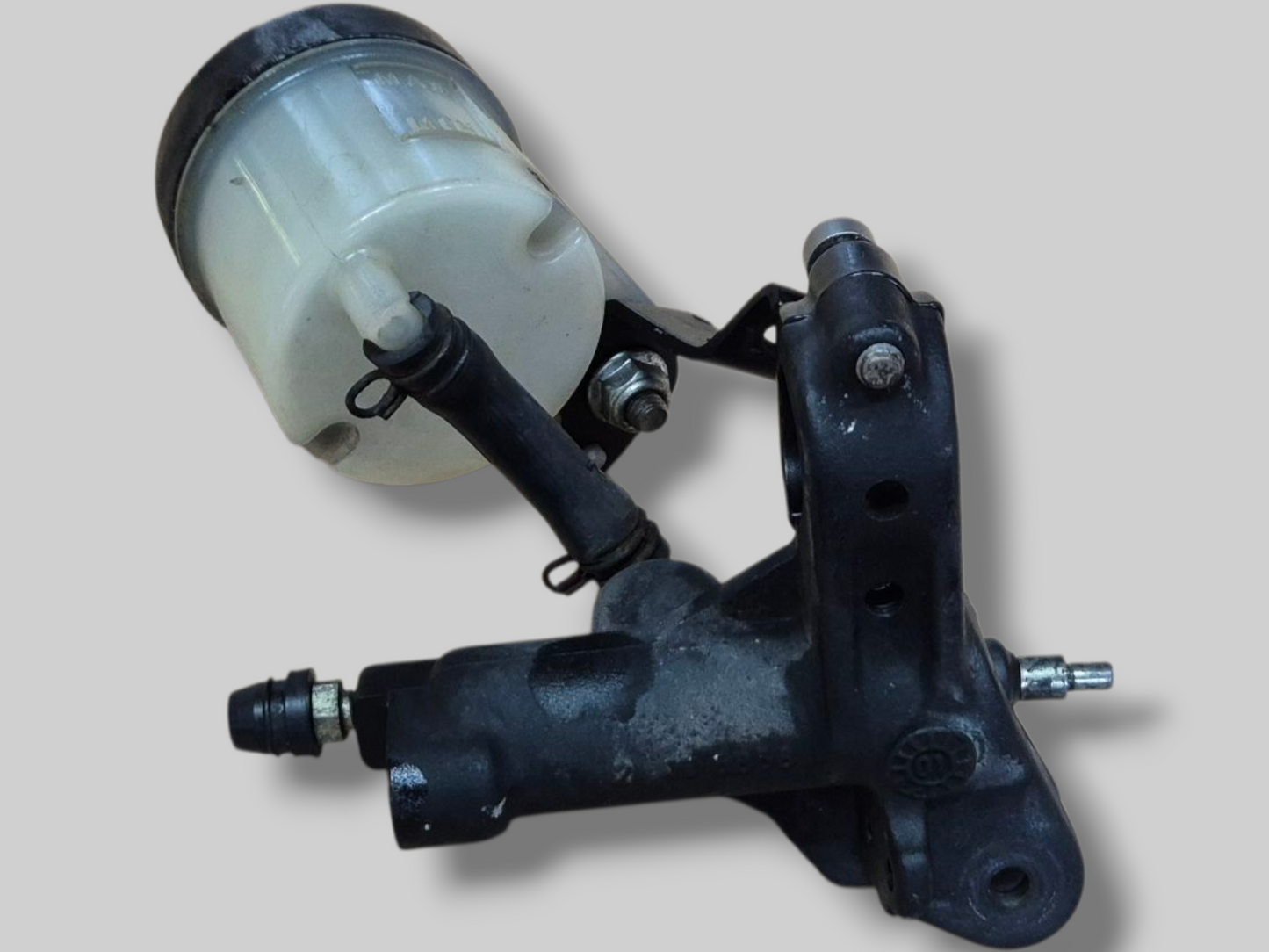VOORREMPOMP HOOFDCILINDER AP8113969 Aprilia RSV Mille 98-03 / Tuono 02-05 