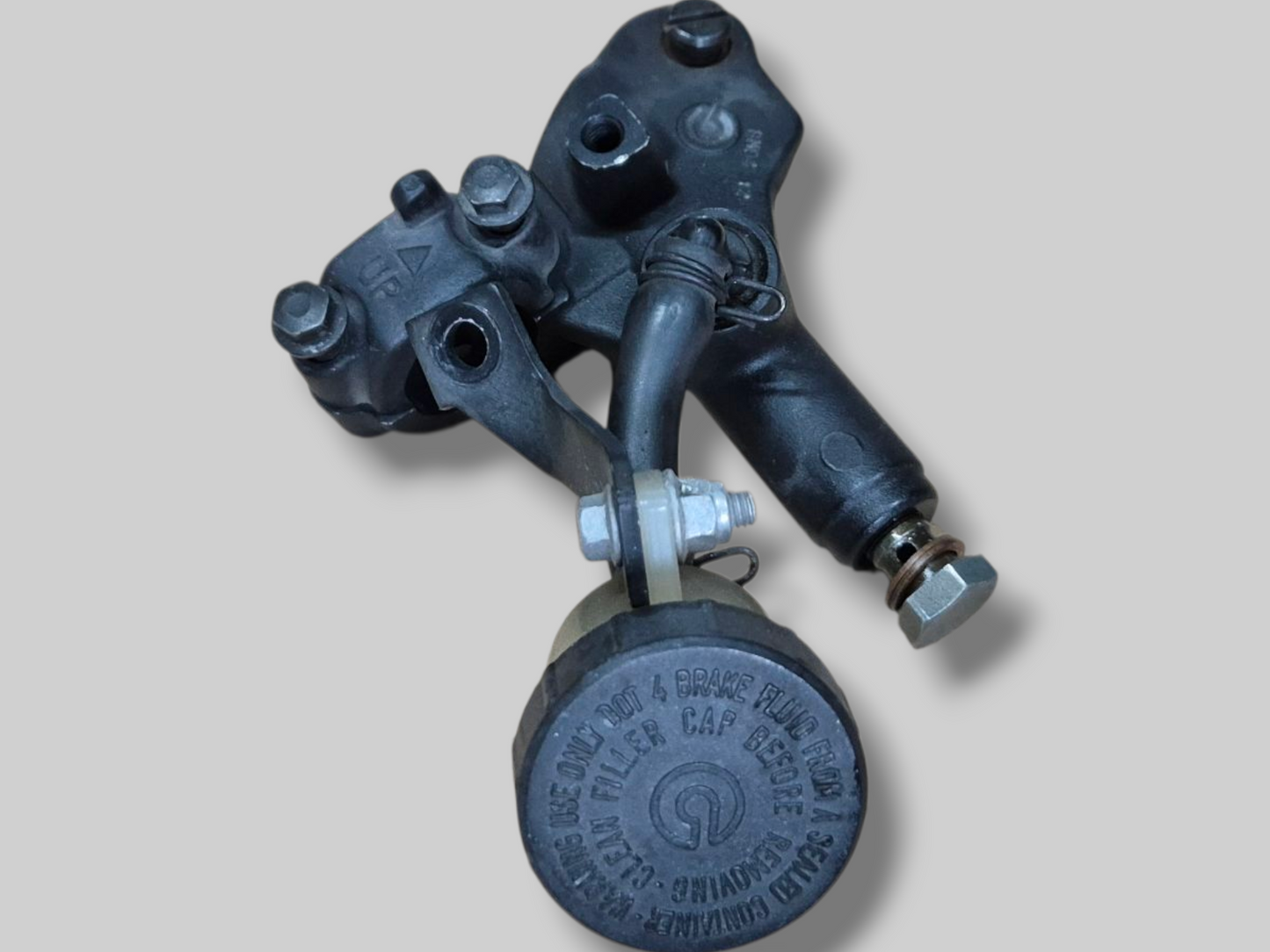 KOPPELINGSPOMP HOOFDCILINDER AP8106384 Aprilia RSV Mille 98-03 / Tuono 02-05 