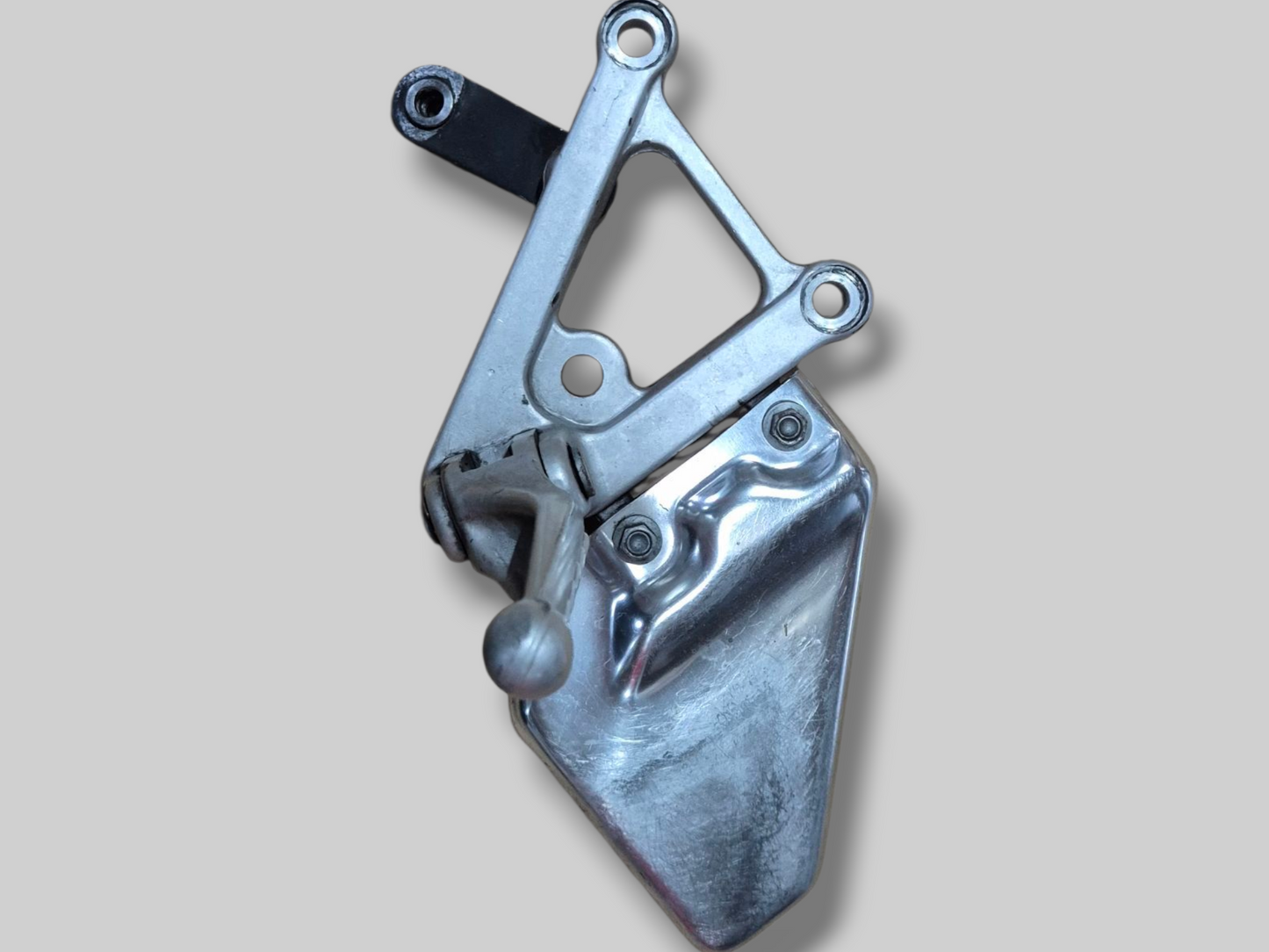LINKER ZIJVOETSTEUN ACHTERSET AP8135910 Aprilia RSV Mille 98-03 / Tuono 02-05 