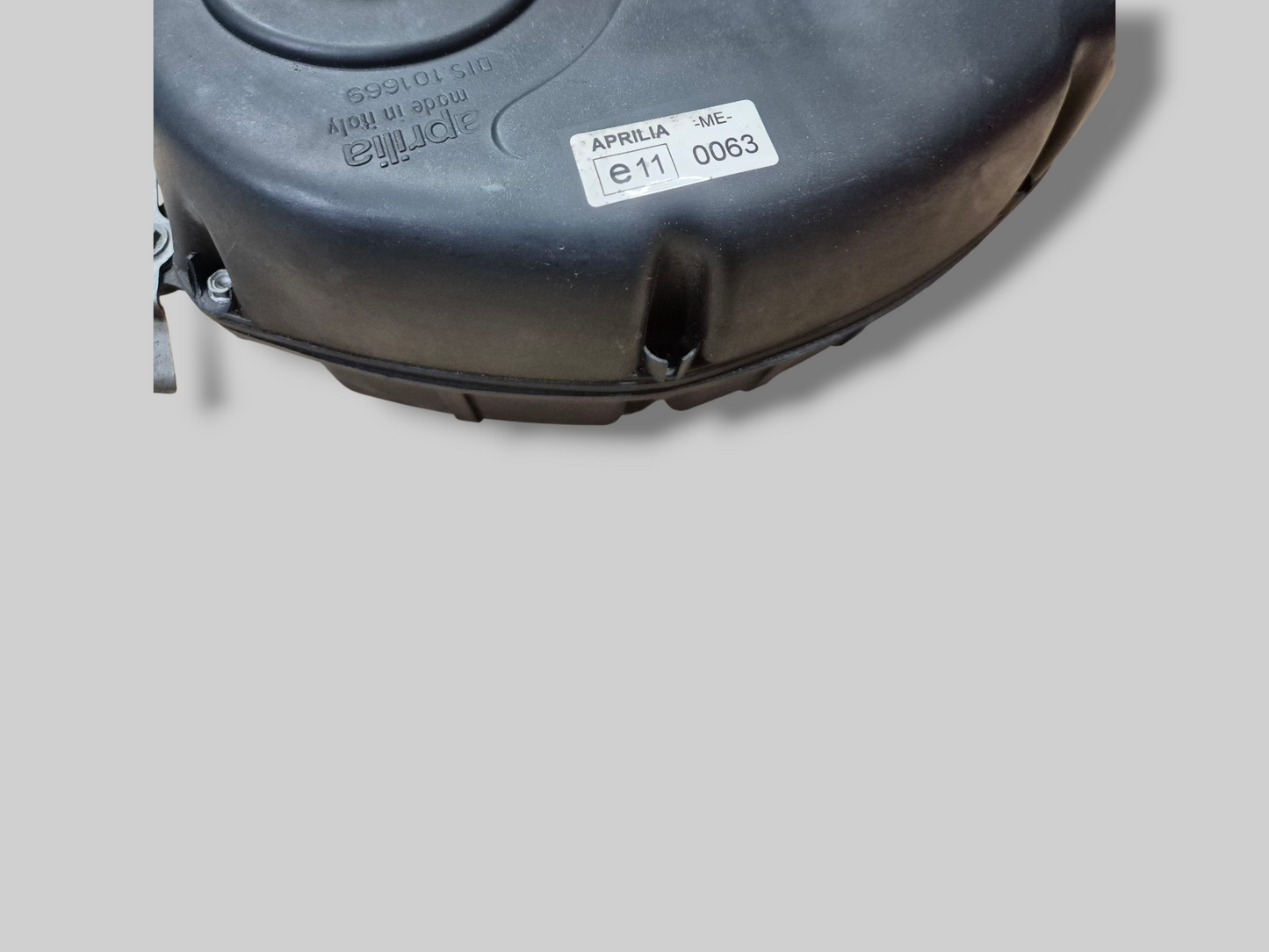COMPLEET AIRBOX FILTERHUIS AP8149723 AP8148825 Aprilia RSV Mille 98-03 / Tuono 02-05 