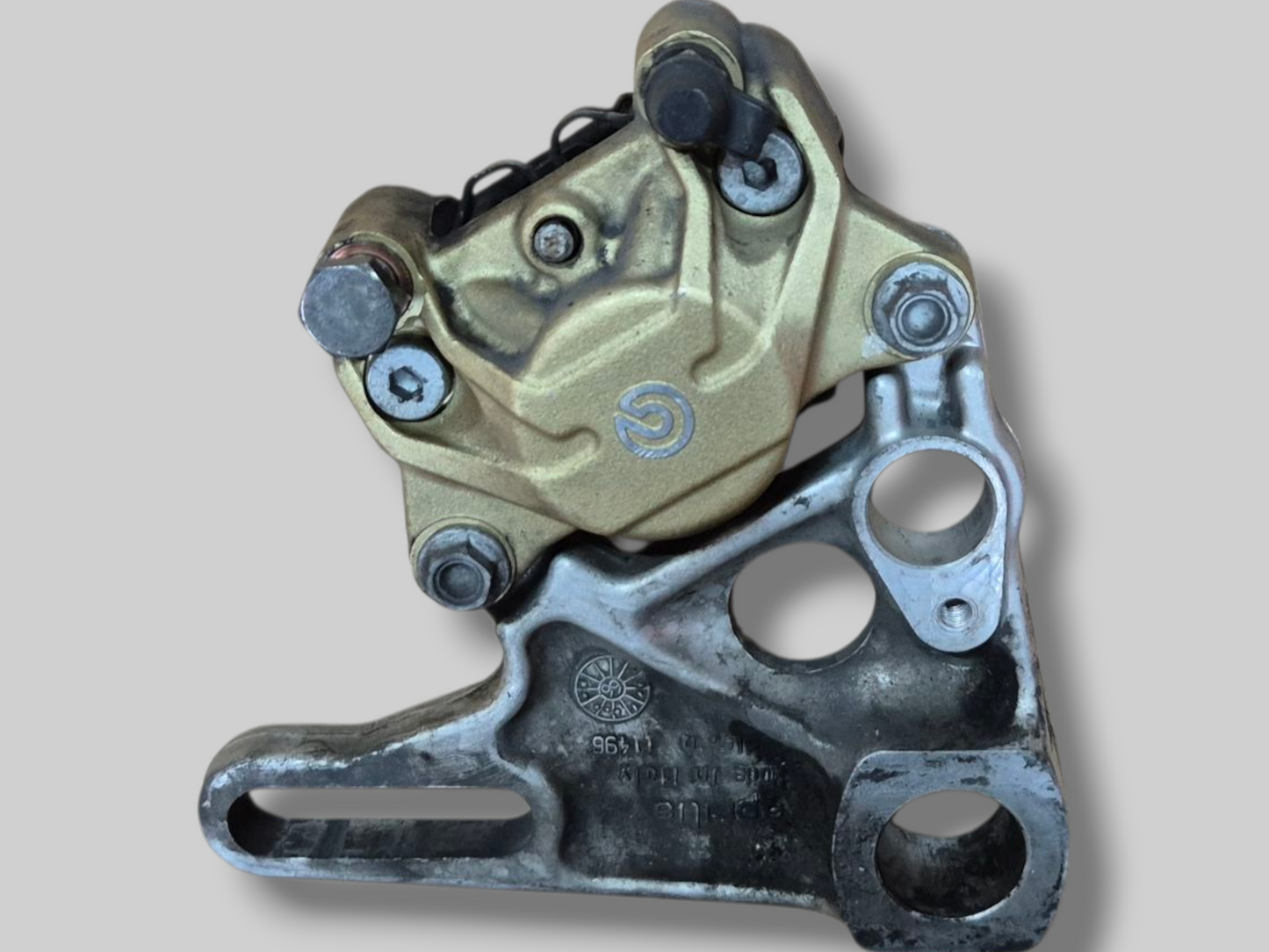 ACHTERREMKLAUW GOUD BREMBO AP8113897 Aprilia RSV Mille 98-03 / Tuono 02-05 