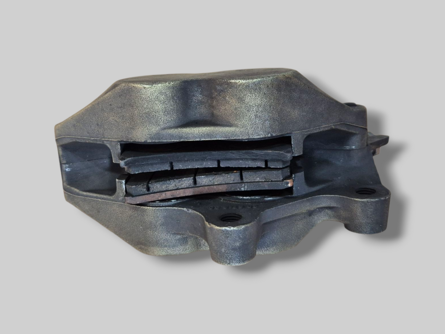 REMKLAUW LINKSVOOR BREMBO P4 GOUD AP8113971 Aprilia RSV Mille 98-03 / Tuono 02-05