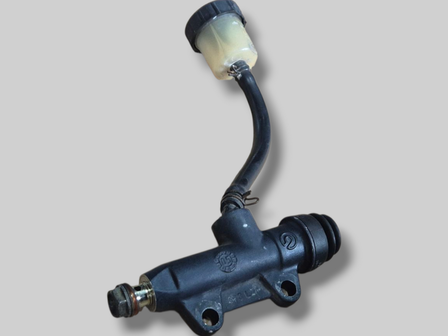 ACHTERREMPOMP HOOFDCILINDER AP8113324 Aprilia RSV Mille 98-03 / Tuono 02-05 