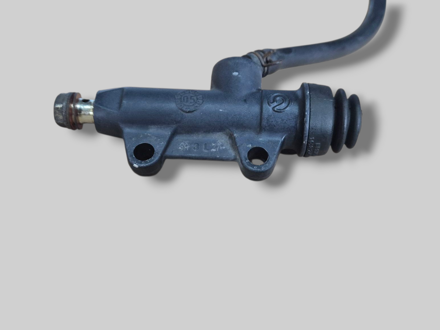 ACHTERREMPOMP HOOFDCILINDER AP8113324 Aprilia RSV Mille 98-03 / Tuono 02-05 