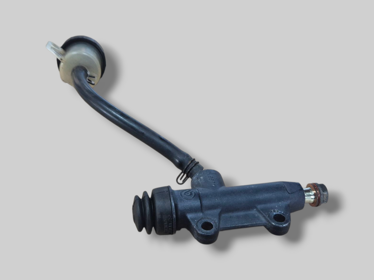 ACHTERREMPOMP HOOFDCILINDER AP8113324 Aprilia RSV Mille 98-03 / Tuono 02-05 