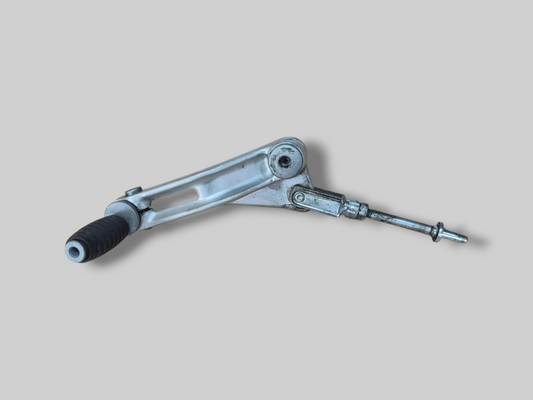 ACHTERREM PEDAALHENDEL AP8146787 AP8133875 Aprilia RSV1000R 04-10 / Tuono 1000R 06-10 