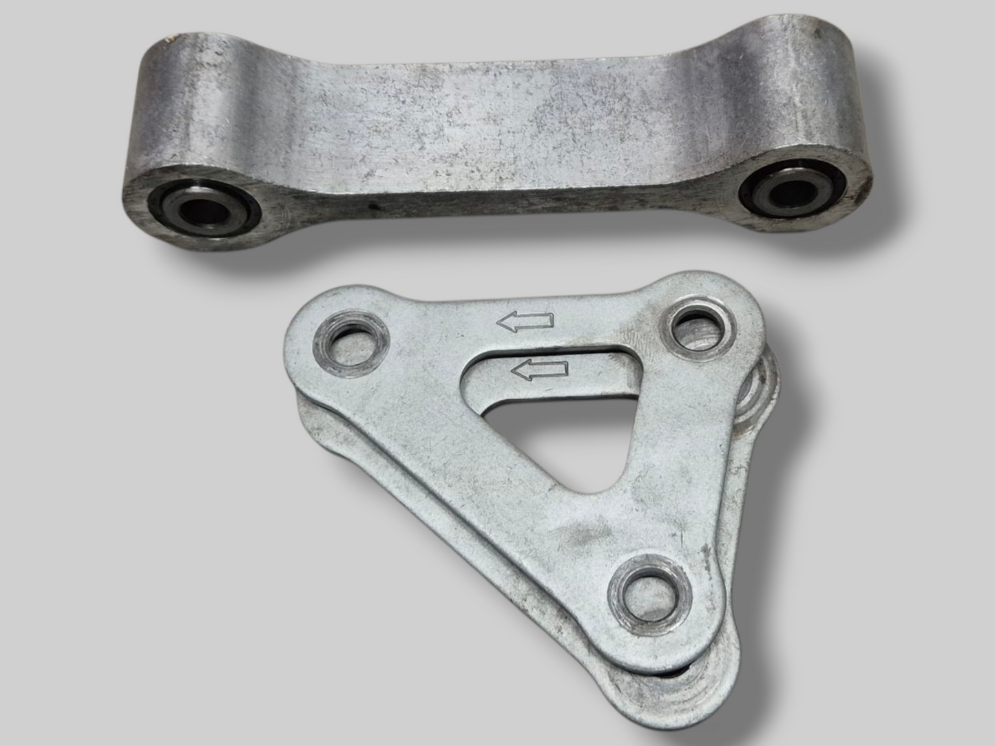 ACHTERSCHOKKOPPELING DOGBONE AP8135917 Aprilia RSV Mille 1998-2000 