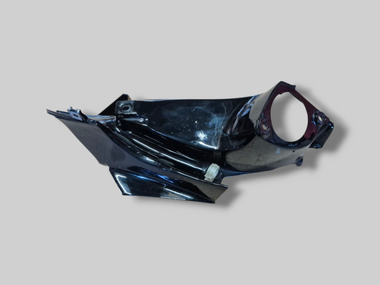 RECHTER BINNENLUCHTKANAALKUIP, GLANZEND ZWART AP8149277 Aprilia RSV Mille 98-03 