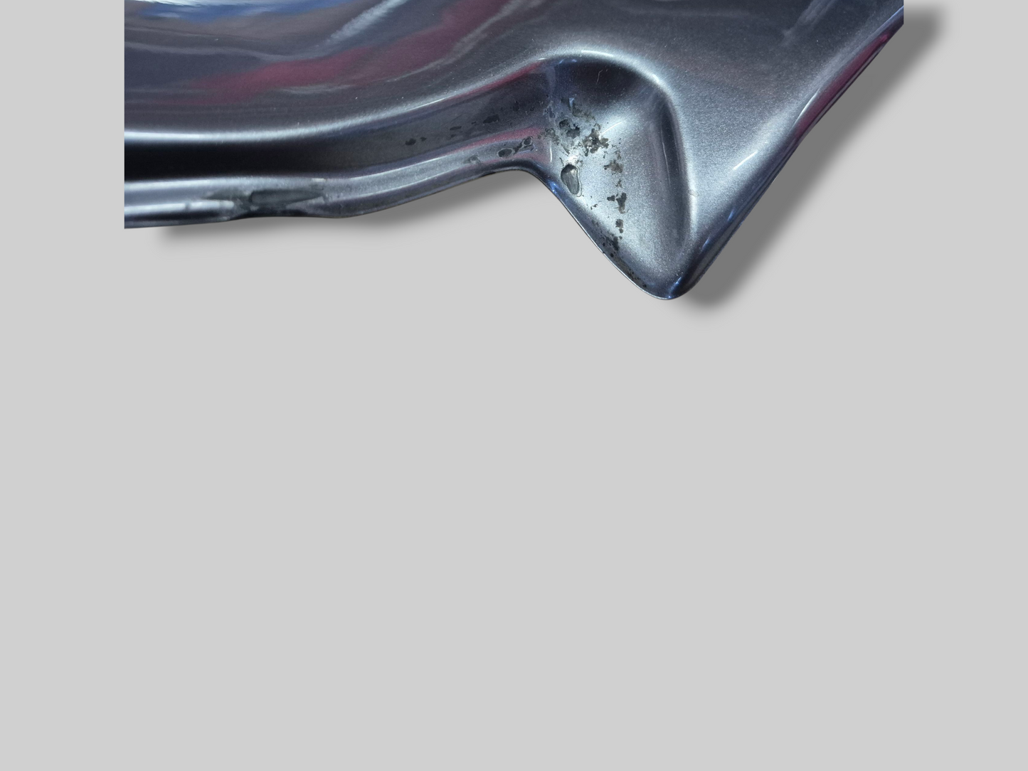 LINKERZIJDE BRANDSTOFTANK ZIJPANEEL AP8138589 Aprilia RSV Mille 98-03 / Tuono 02-05 