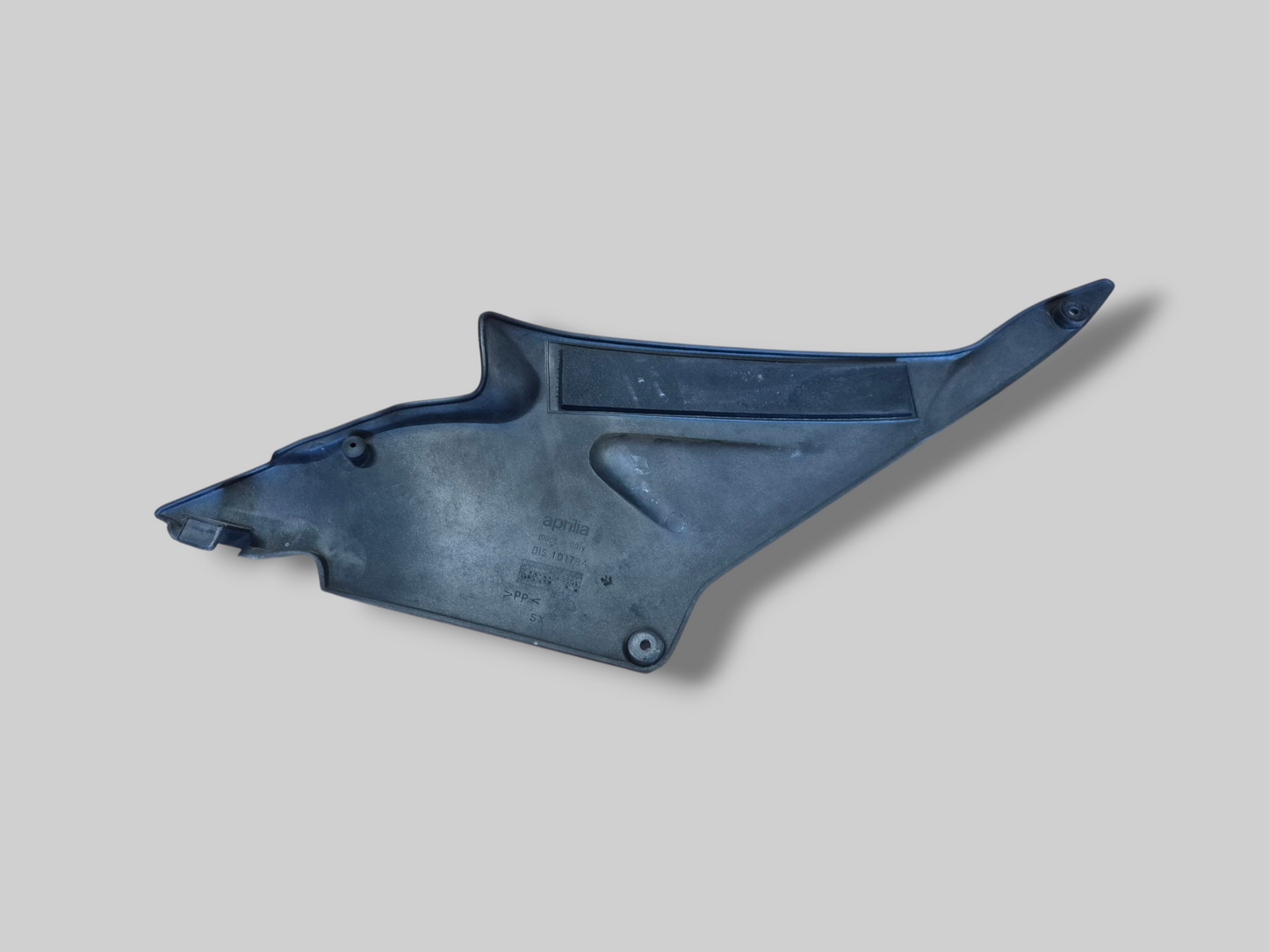 LINKERZIJDE BRANDSTOFTANK ZIJPANEEL AP8138589 Aprilia RSV Mille 98-03 / Tuono 02-05 