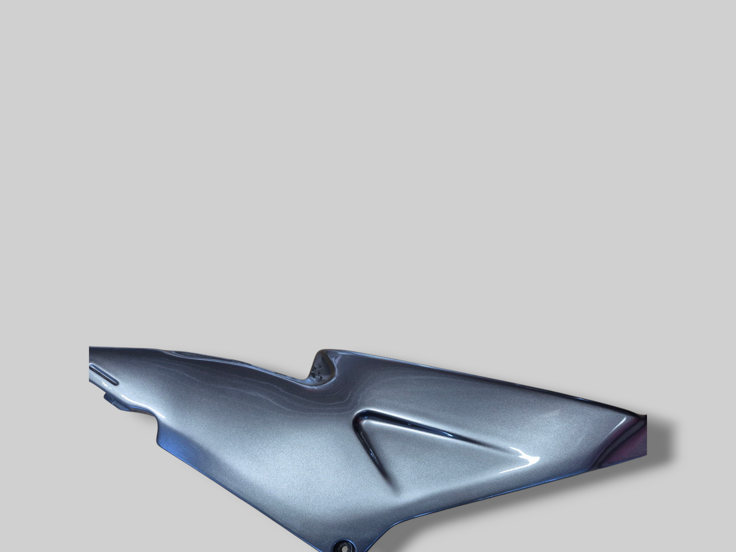 BRANDSTOFTANK ZIJPANEEL RECHTER AP8138587 Aprilia RSV Mille 98-00 