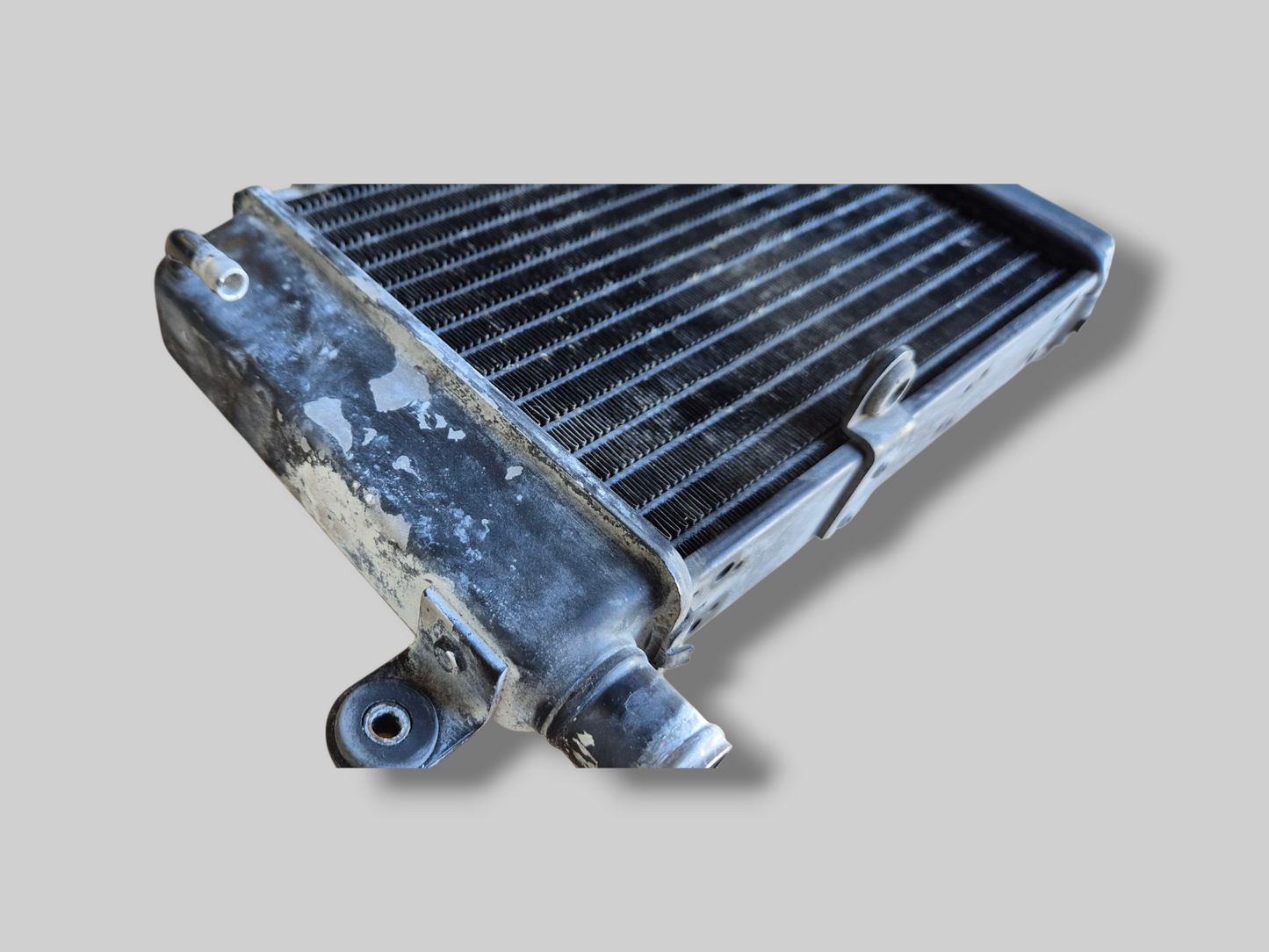 RECHTER RADIATOR ZWART AP8102952 Aprilia RSV Mille 98-03 / Tuono 02-05
