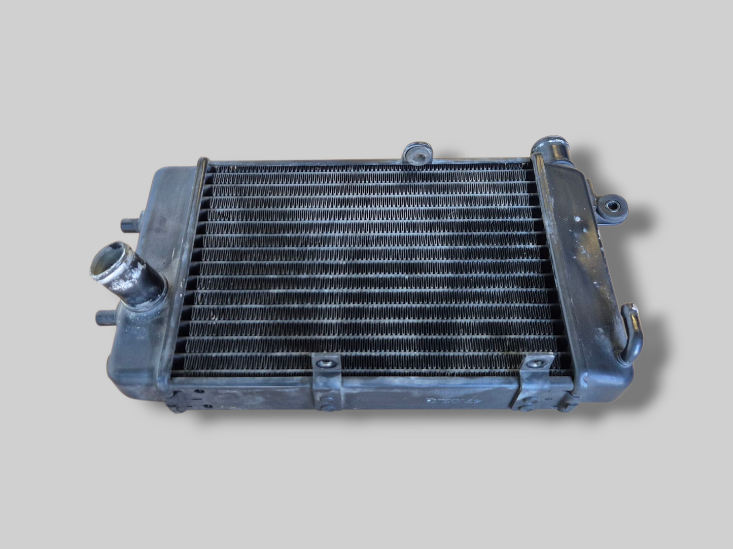 RECHTER RADIATOR ZWART AP8102952 Aprilia RSV Mille 98-03 / Tuono 02-05