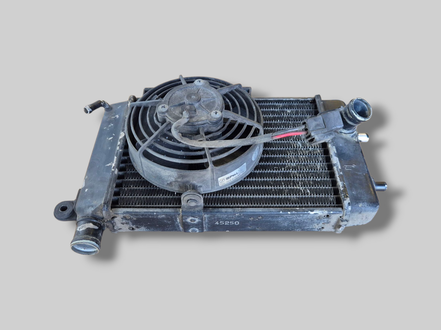 RECHTER RADIATOR ZWART AP8102952 Aprilia RSV Mille 98-03 / Tuono 02-05