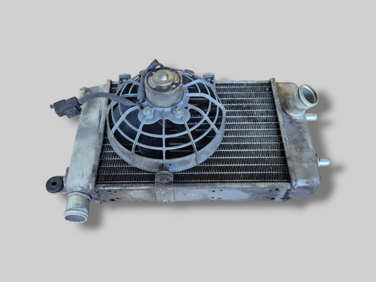 RECHTERRADIATOR ZILVER AP8102952 Aprilia RSV Mille 98-03 / Tuono 02-05