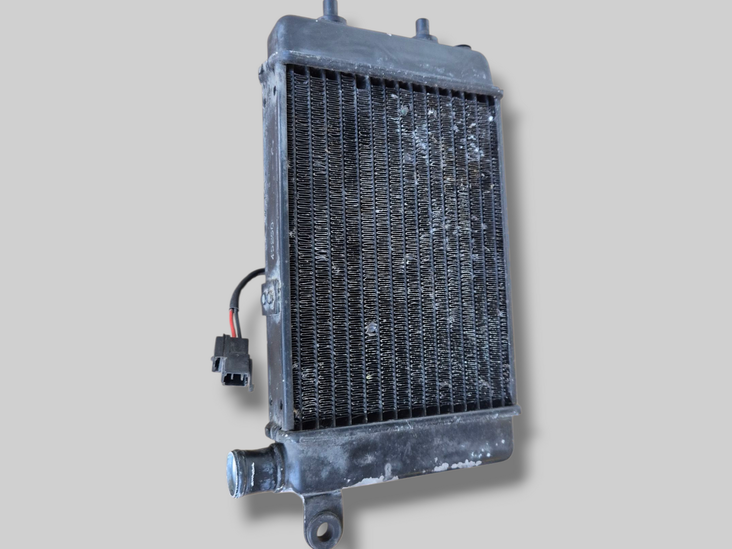 RECHTER RADIATOR ZWART AP8102952 Aprilia RSV Mille 98-03 / Tuono 02-05