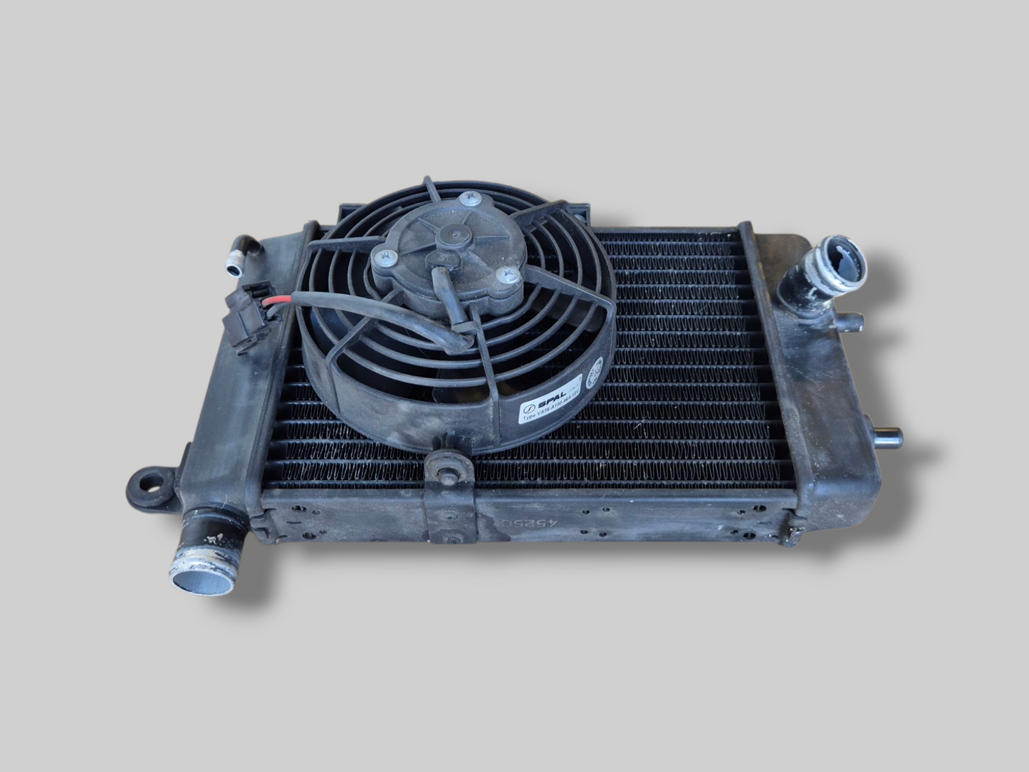 RECHTER RADIATOR ZWART AP8102952 Aprilia RSV Mille 98-03 / Tuono 02-05