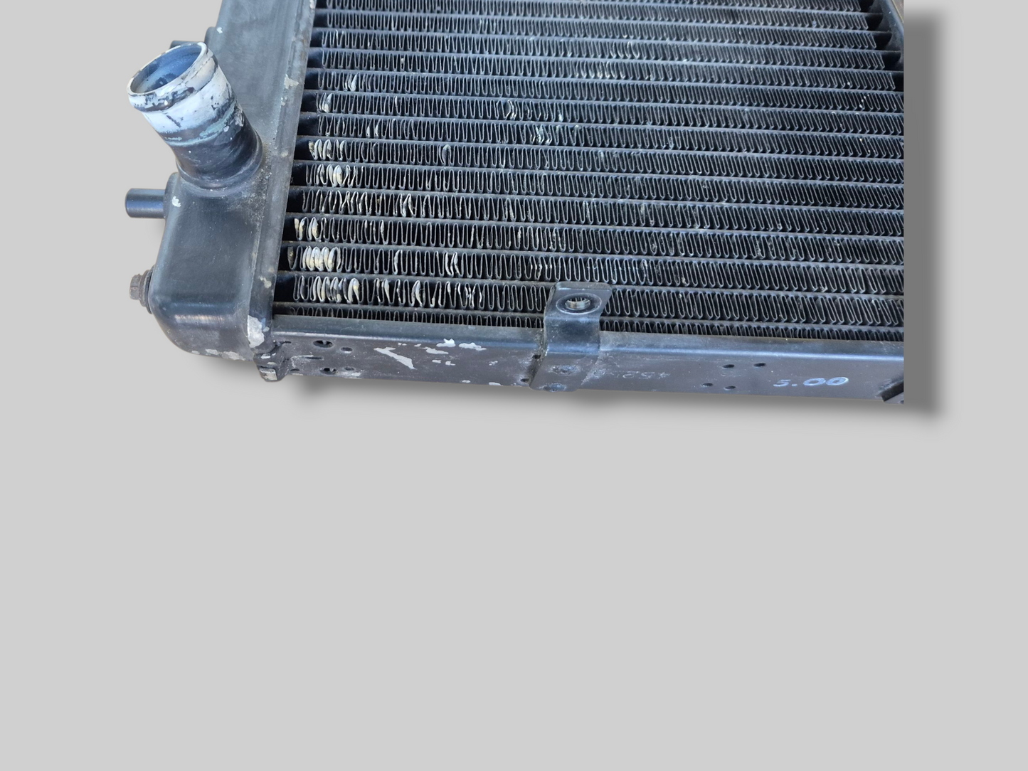 RECHTER RADIATOR ZWART AP8102952 Aprilia RSV Mille 98-03 / Tuono 02-05