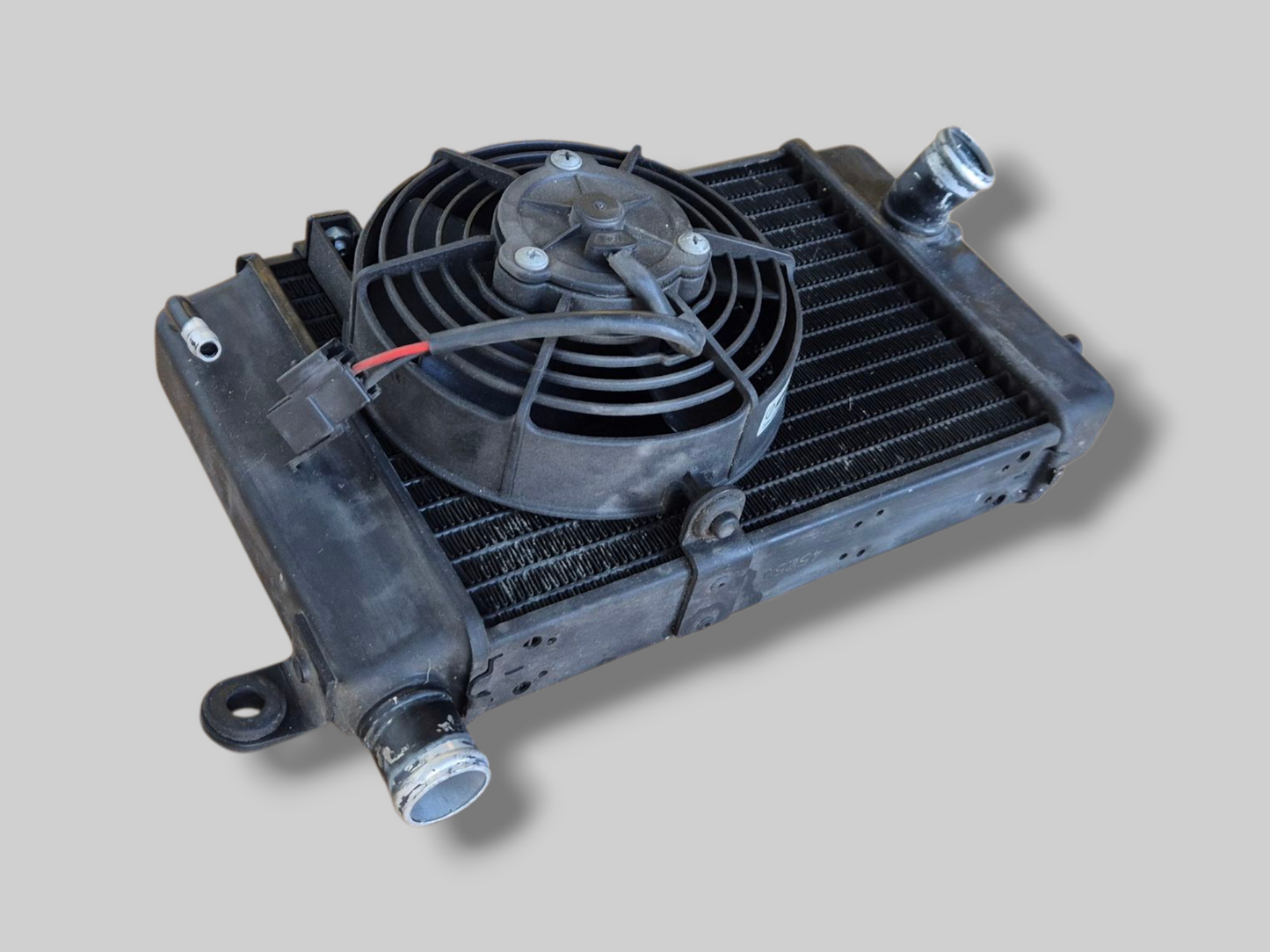 RECHTER RADIATOR ZWART AP8102952 Aprilia RSV Mille 98-03 / Tuono 02-05