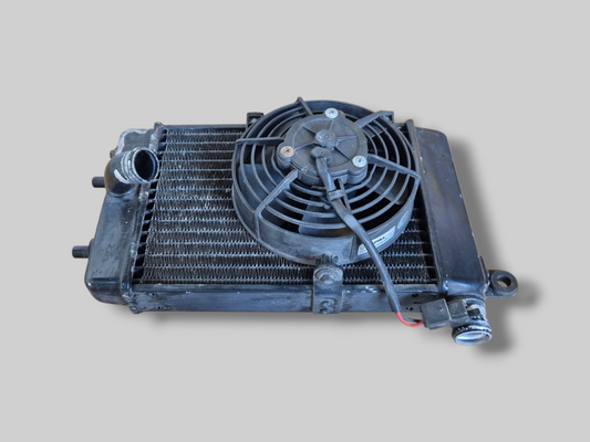 LINKER RADIATOR ZILVER AP8102951 Aprilia RSV Mille 98-03 / Tuono 02-05