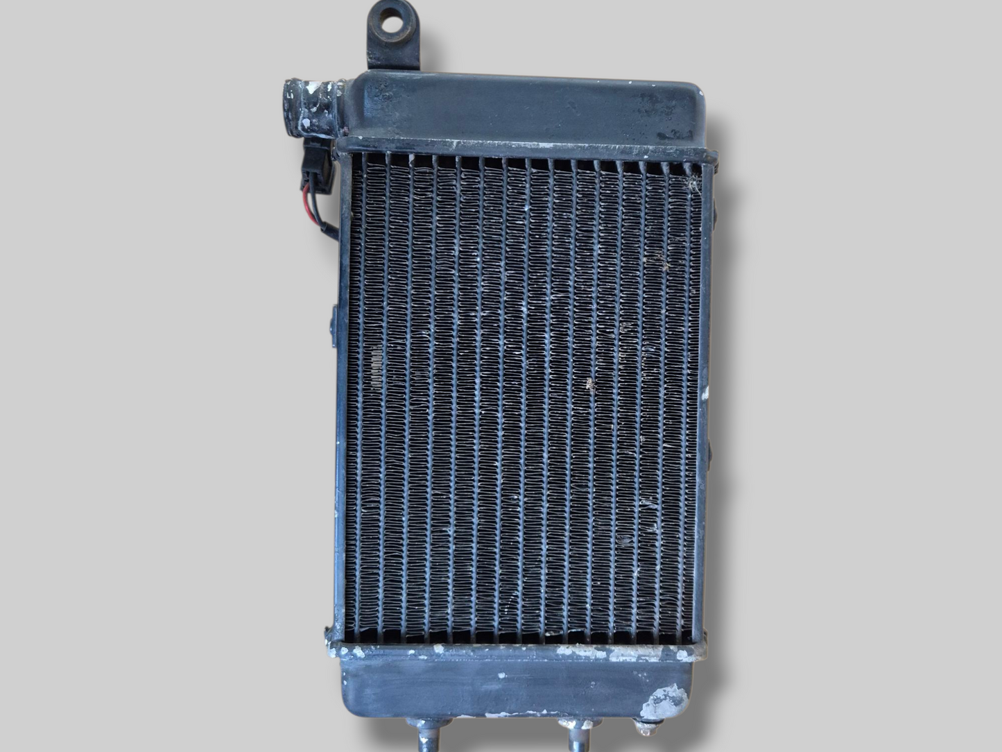 LINKER RADIATOR ZILVER AP8102951 Aprilia RSV Mille 98-03 / Tuono 02-05