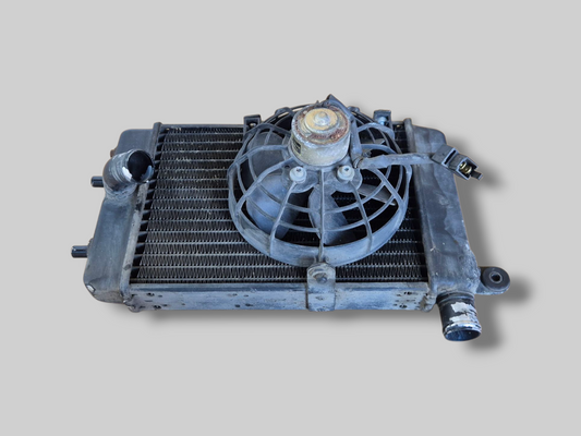 LINKER RADIATOR ZILVER AP8102951 Aprilia RSV Mille 98-03 / Tuono 02-05