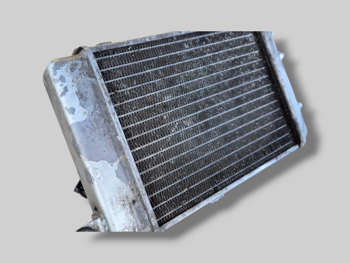 LINKER RADIATOR ZILVER AP8102951 Aprilia RSV Mille 98-03 / Tuono 02-05